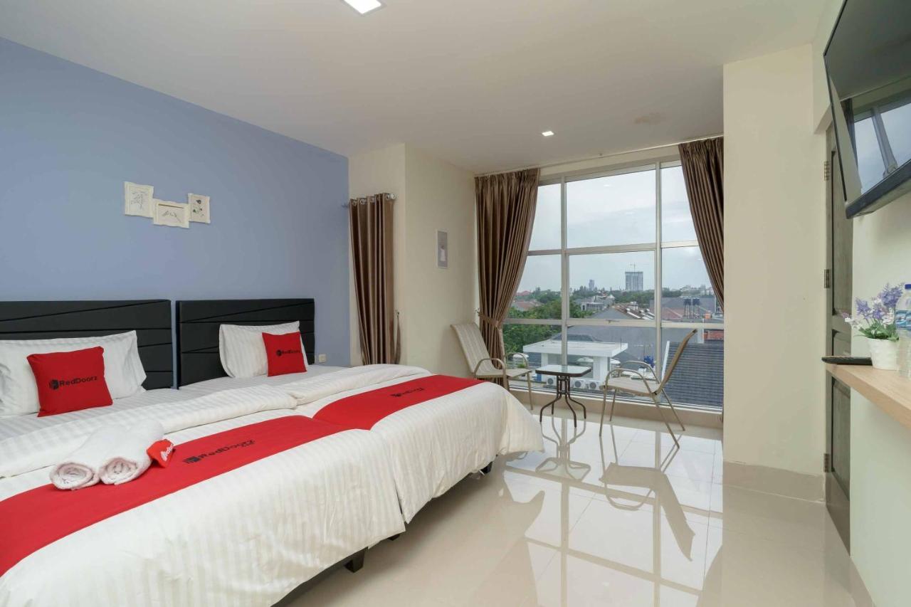 Reddoorz Plus Near Eka Hospital Bsd 5 Dadap Eksteriør bilde