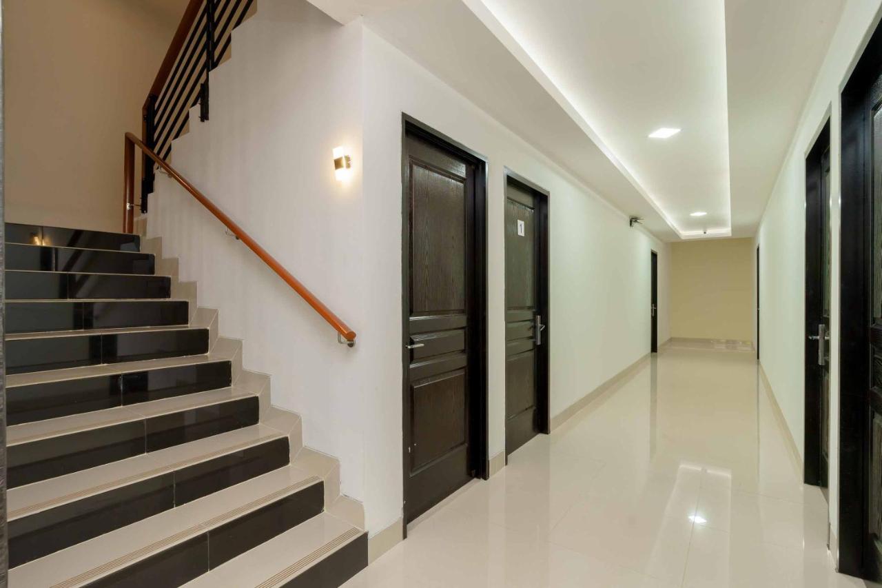 Reddoorz Plus Near Eka Hospital Bsd 5 Dadap Eksteriør bilde