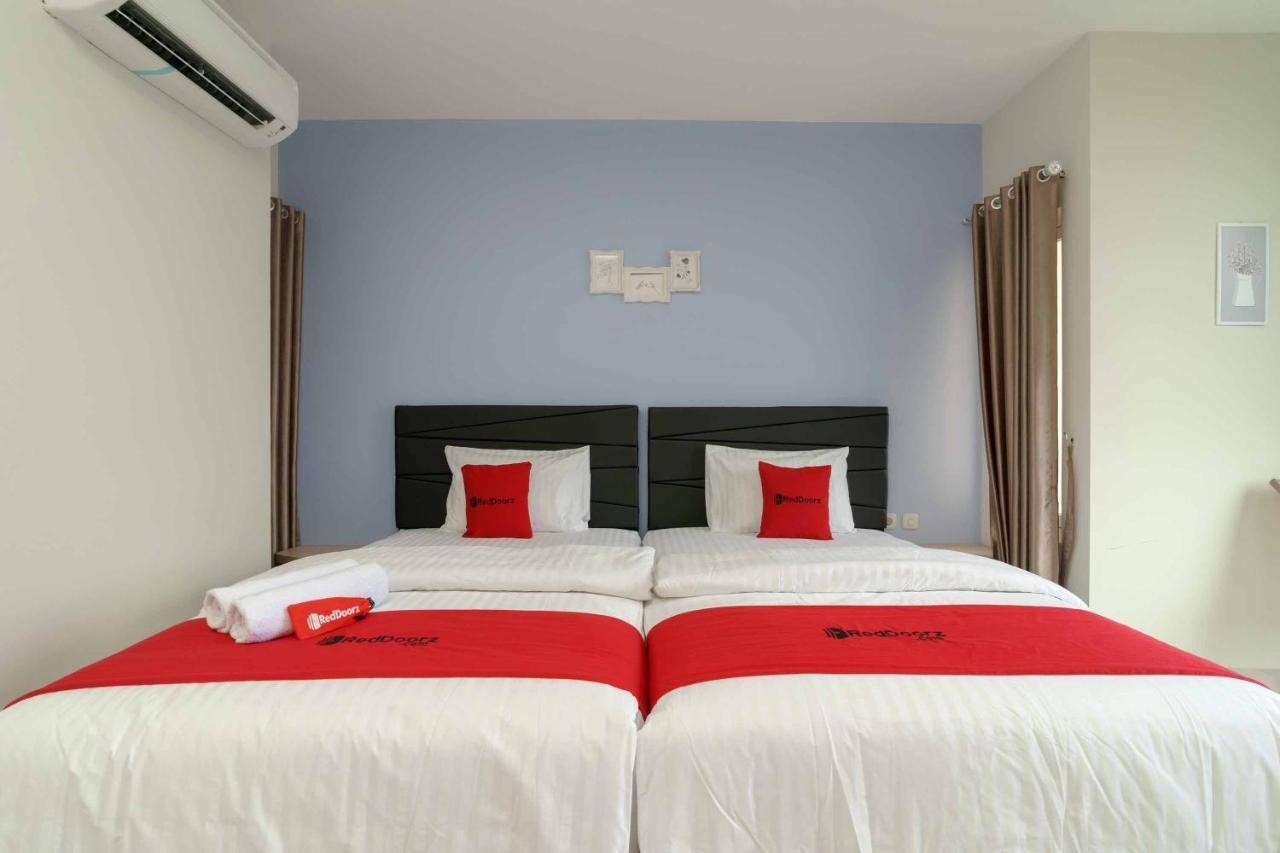 Reddoorz Plus Near Eka Hospital Bsd 5 Dadap Eksteriør bilde