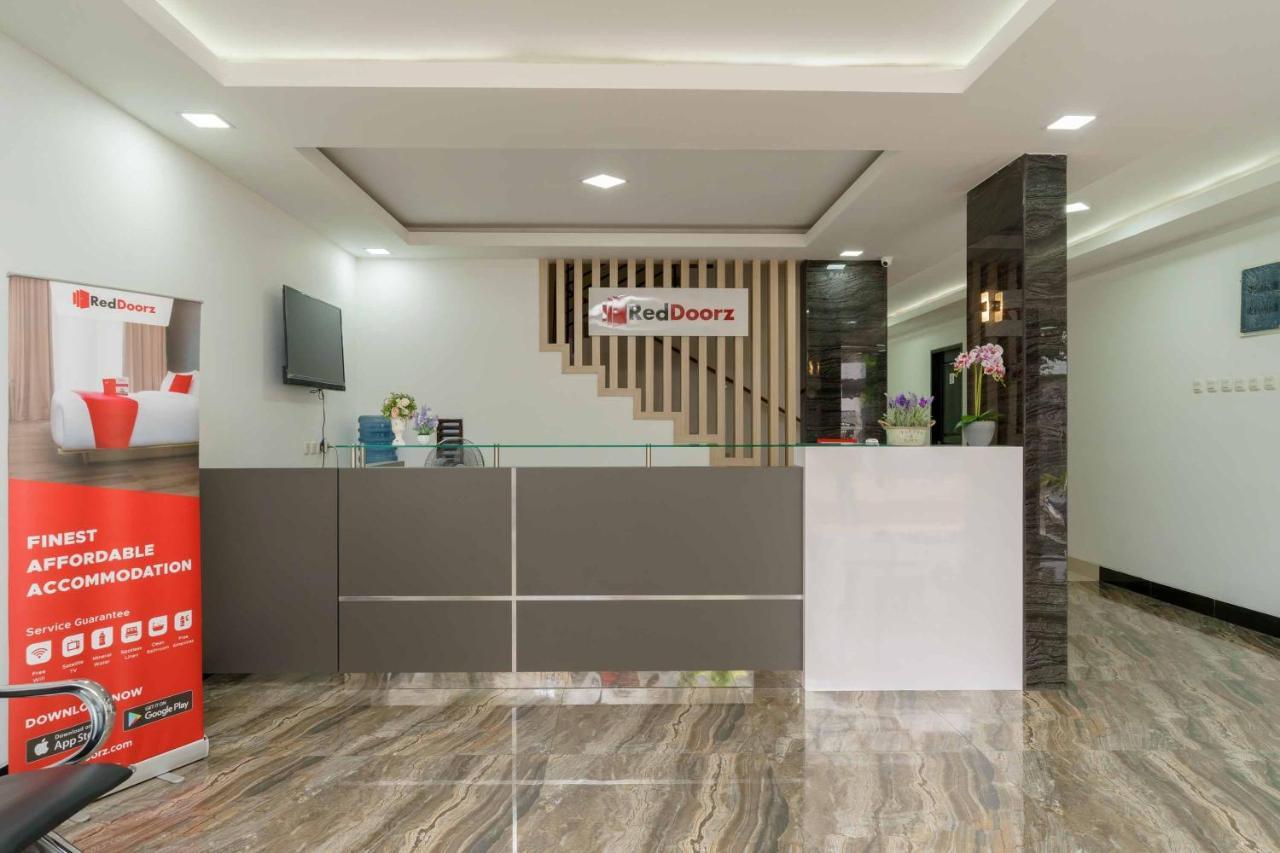 Reddoorz Plus Near Eka Hospital Bsd 5 Dadap Eksteriør bilde